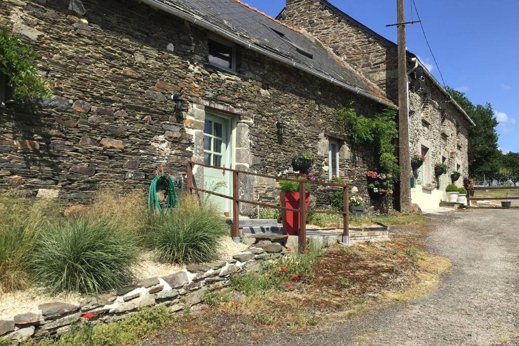 Les Ecuries Is A Modern Renovated Barn Villa Laniscat Exterior photo